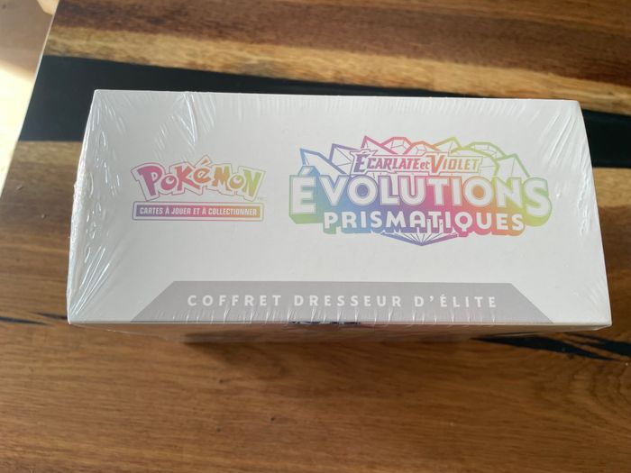 Pokémon - Coffret Dresseur d'Élite (ETB) EV08.5 Évolutions Prismatiques FR 8.5 - photo numéro 2