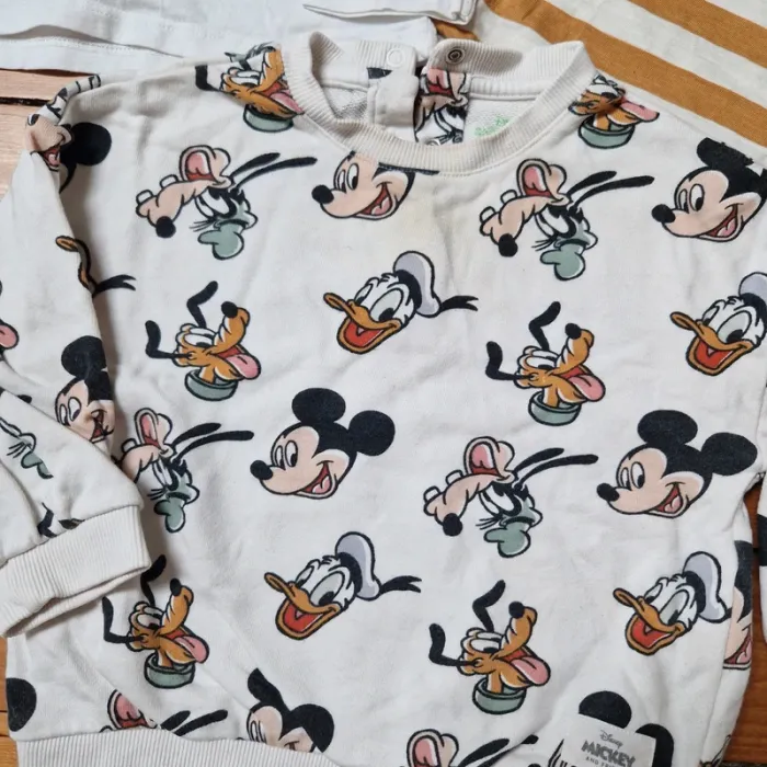 Lot de vêtements Mickey - 24 mois - photo numéro 4