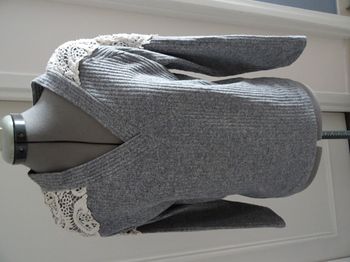 Pull gris à dentelle New Laviva taille 38
