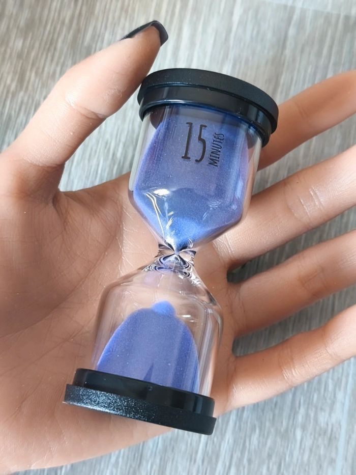 Gros sablier en verre 15 min violet - photo numéro 4