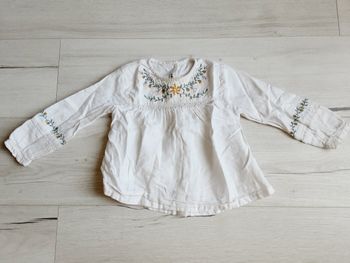 Vêtement fille tunique haut tee-shirt manches longues blanc et fleurs Gémo 3 ans