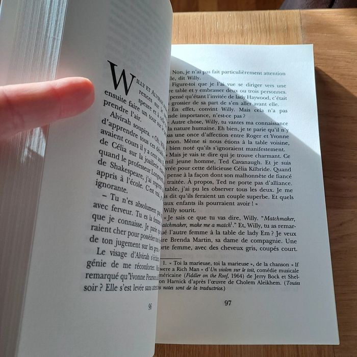 Livre " Noir comme la mer" Mary Higgins clark - photo numéro 2