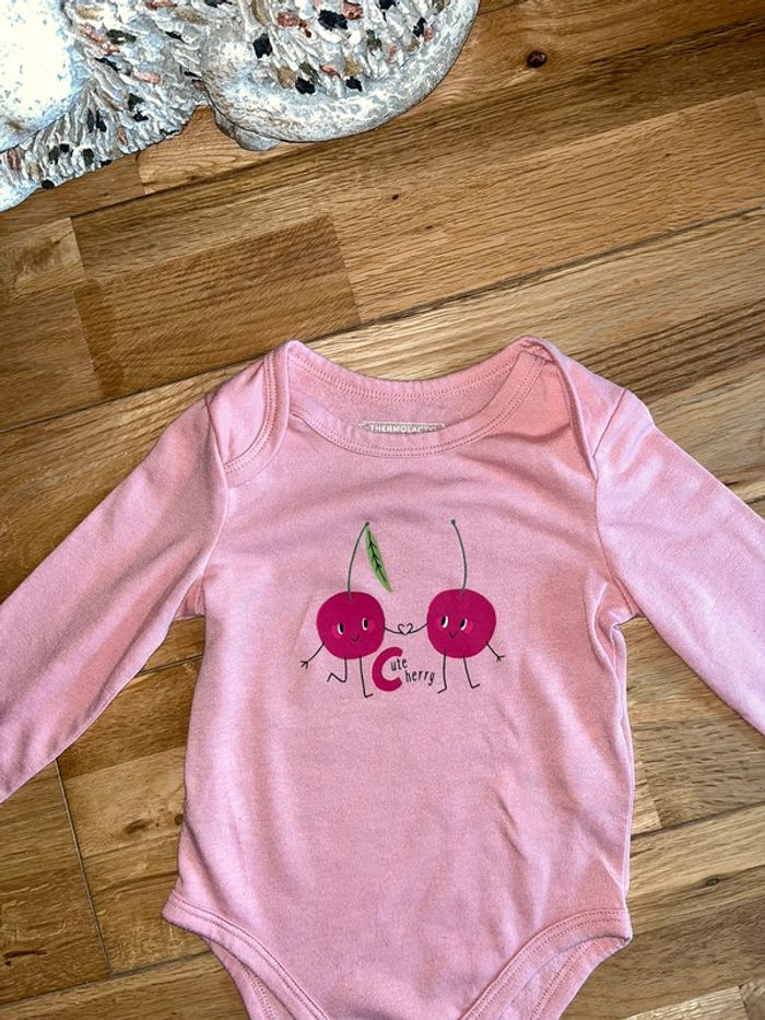 Joli body thermolactyl damart très bon état 18 mois - photo numéro 2