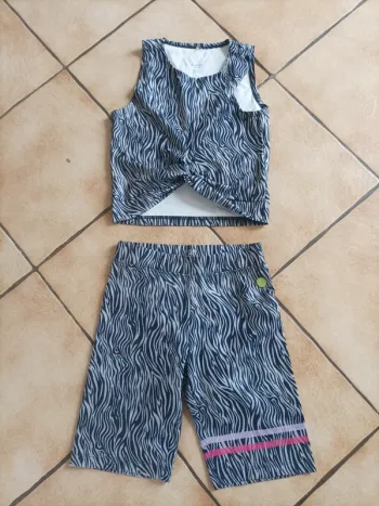 Short + crop top