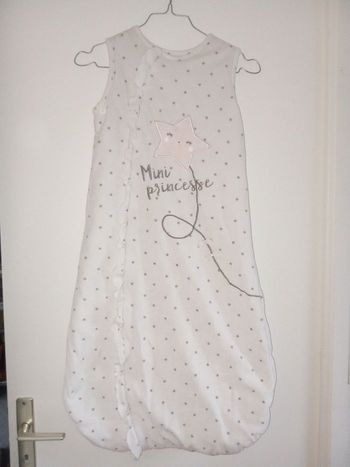 Turbulette, gigoteuse fille mini princesse , marque gemo ,   réglable  de 6 mois à 3 ans , 94 cm Tog 2, hiver