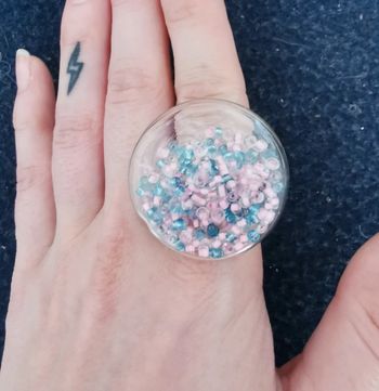 Bague ronde en verre style pylônes