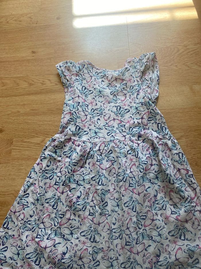 Robe 6/7 ans - photo numéro 3