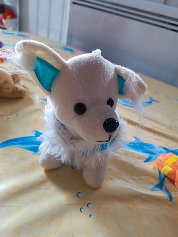 Chien en peluche