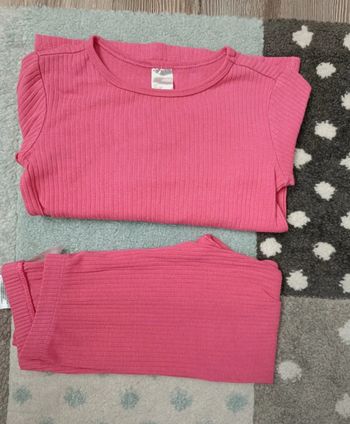 Ensemble fille 
marque h&M 
taille 104 cm