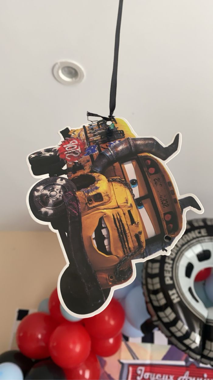 Décoration d’anniversaire cars - photo numéro 2