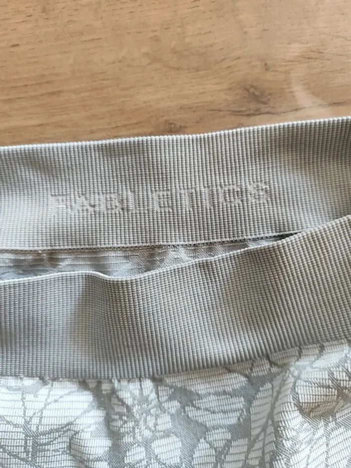 Legging Fabletics Gris Taille S - Confort et style ! Petit prix ! - photo numéro 5
