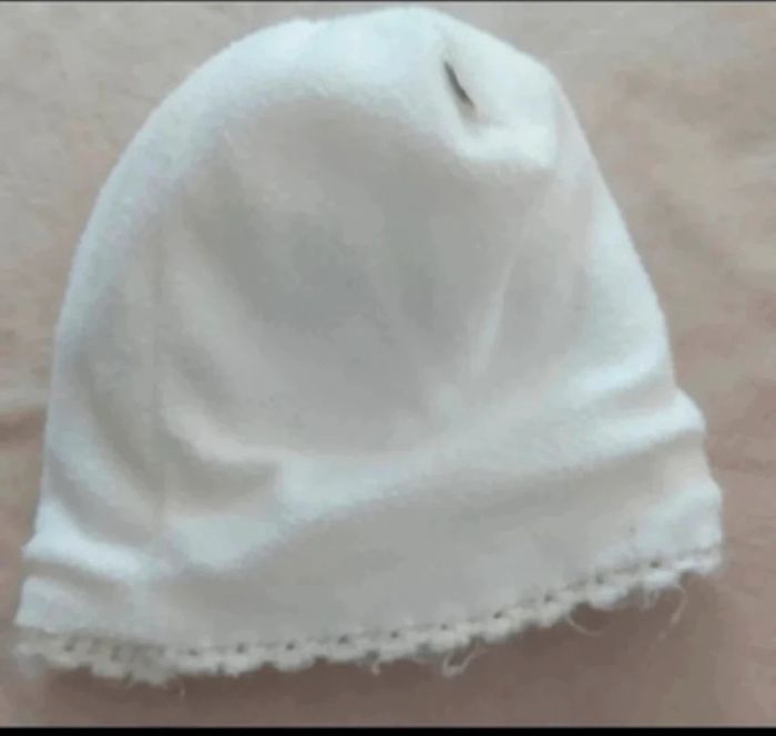 Bonnet - photo numéro 3