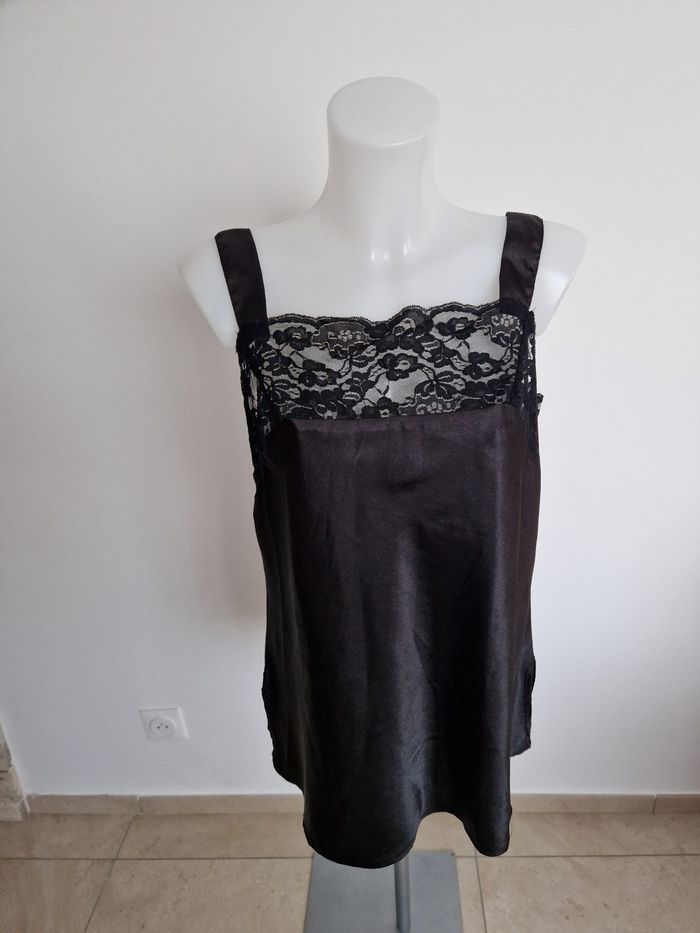 Débardeur noir effet satiné avec dentelle Bleu Bonheur