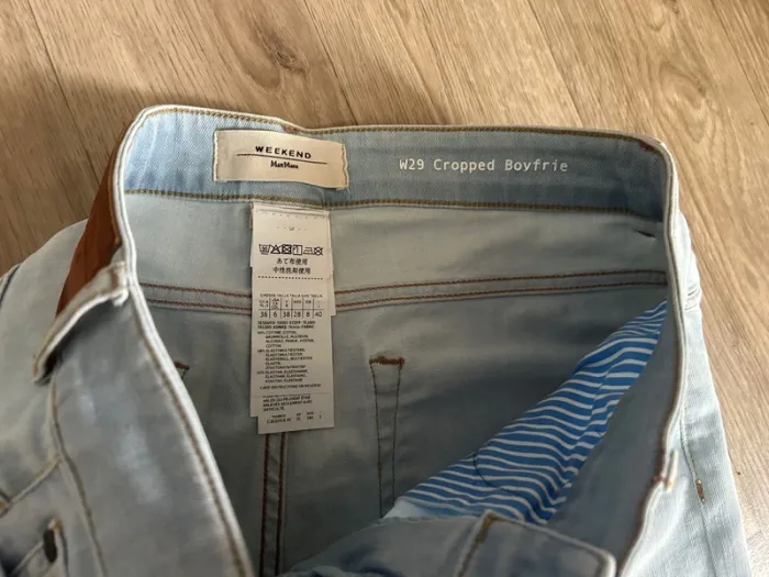 Week-end MaxMara, jean bleu clair boyfriend taille US 29/FR. 40. - photo numéro 3