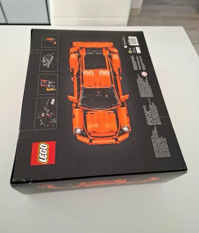 Lego Technic 42056 Neuf jamais déballer - photo numéro 4
