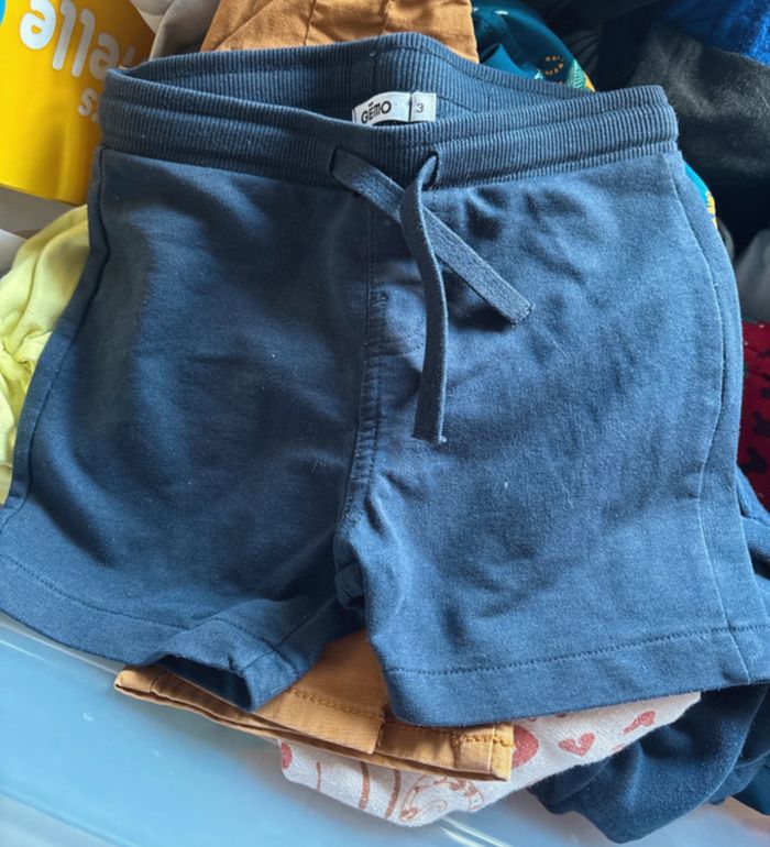 Vêtements en 3 ans - photo numéro 5