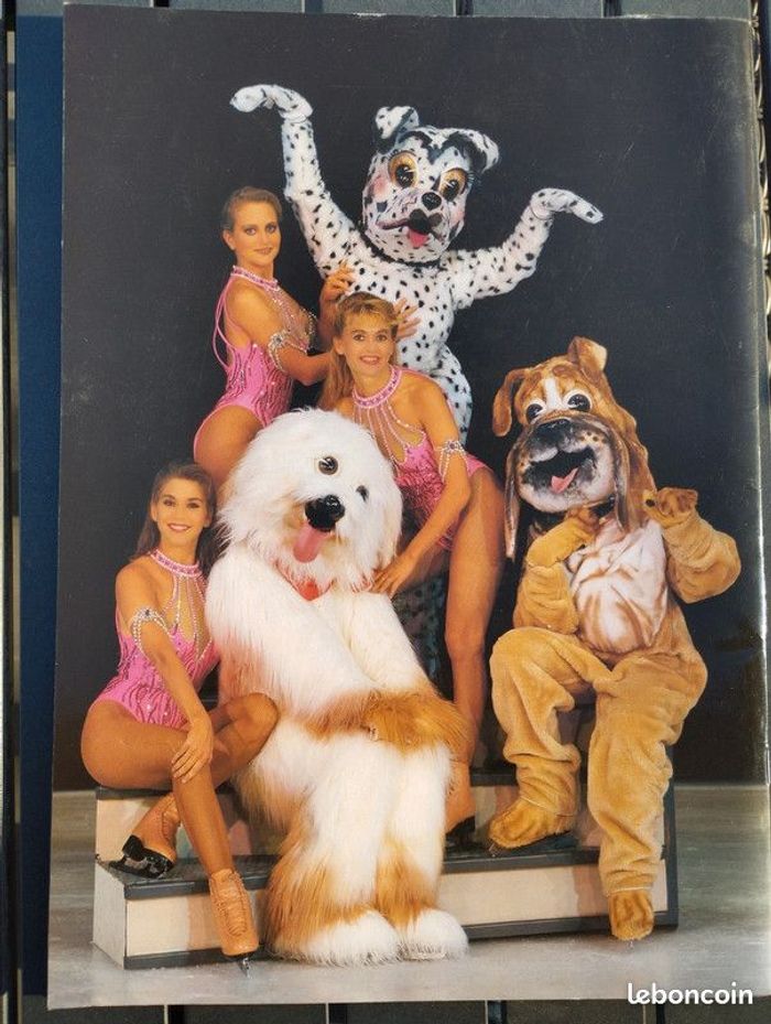 programme de spectacle holiday on ice - photo numéro 2