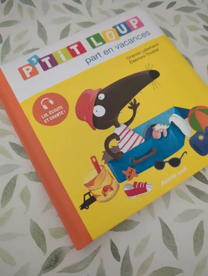 Livre p'tit loup part en vacances