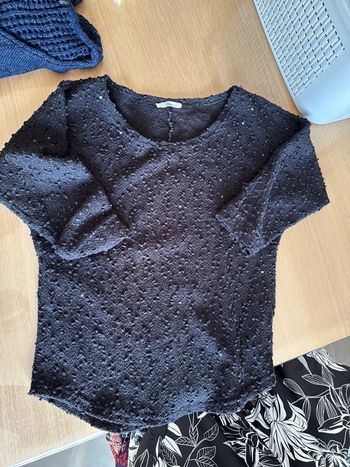 Pull lol noir à sequin