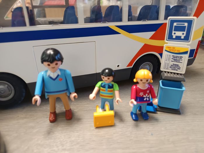 Playmobil bus scolaire radiocommandé - photo numéro 2