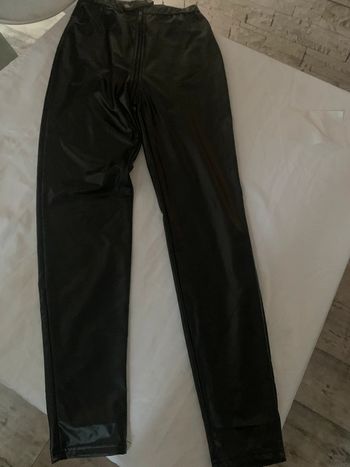 Legging brillant noir taille 38 chic me