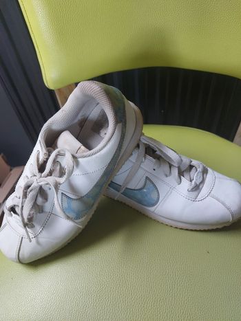 Baskets Nike pointure 38,5