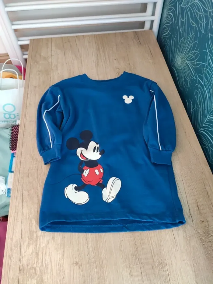 Robe mickey