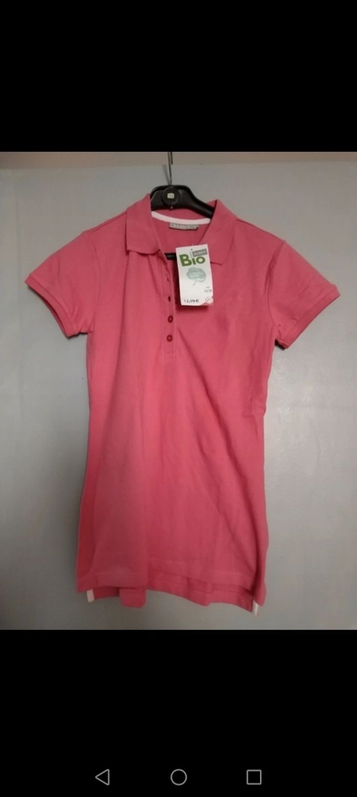 Lot robe neuve et 3 tee-shirts taille 36 - photo numéro 2