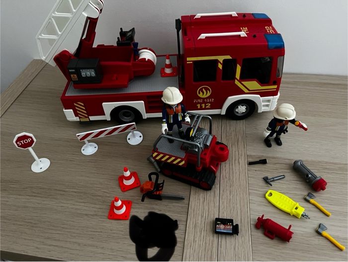 Camion pompier playmobil