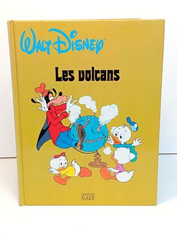 Livre vintage Walt Disney Jouons à apprendre Les volcans  
41 pages Avec questionnaire a la fin du livre