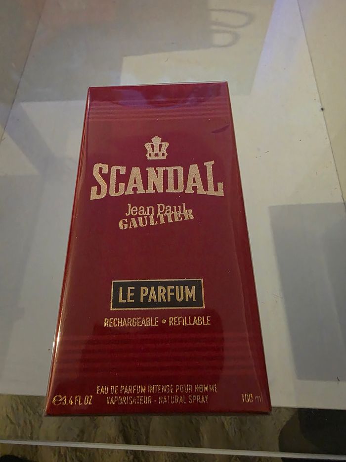 Scandal homme - photo numéro 2