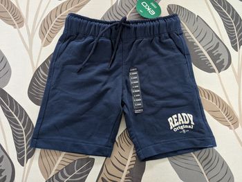 Short neuf