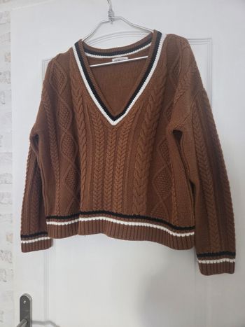 Pull court torsadé Cache-cache