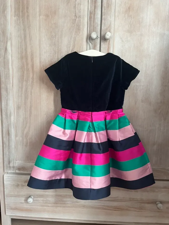 Robe fêtes t. 8 ans - photo numéro 2