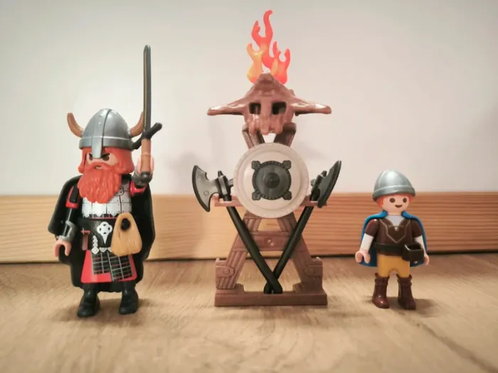 Playmobil Viking avec stand d armurerie 9209