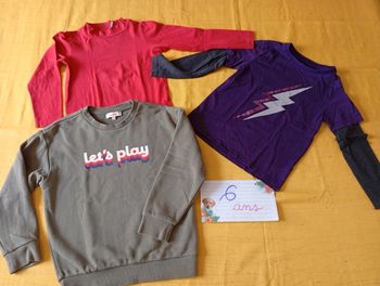 Lot de 3 vêtements assortis : 2 tee shirt + 1 sweat Catimini 6 ans garçon
