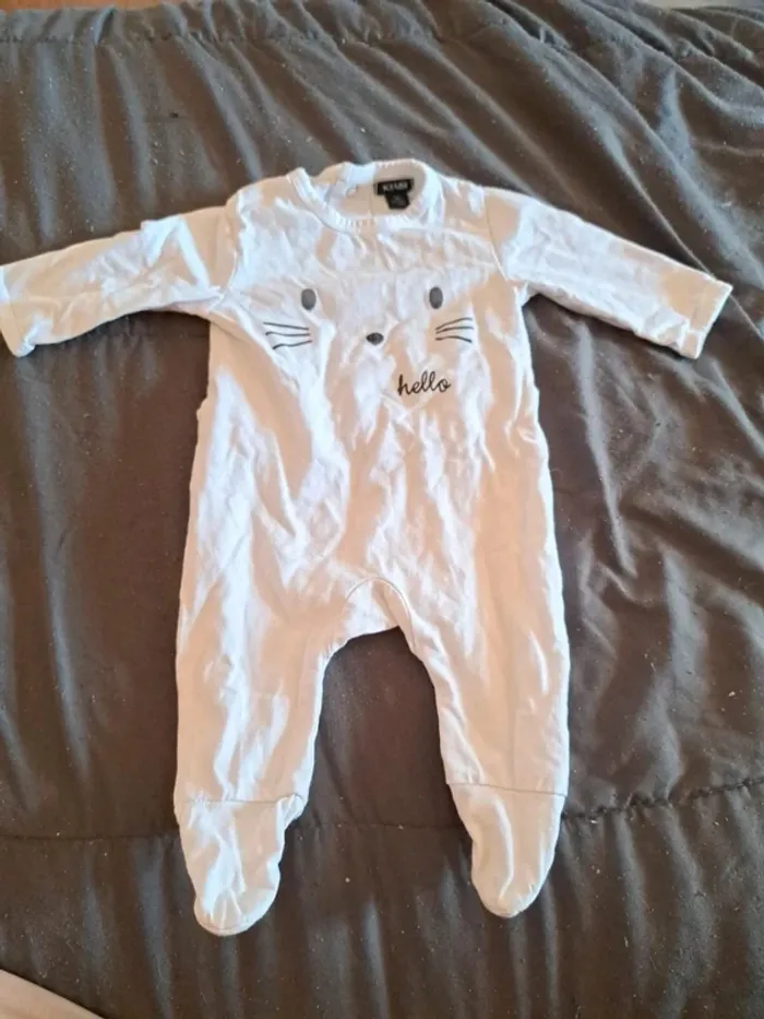 Pyjamas ( 1mois )