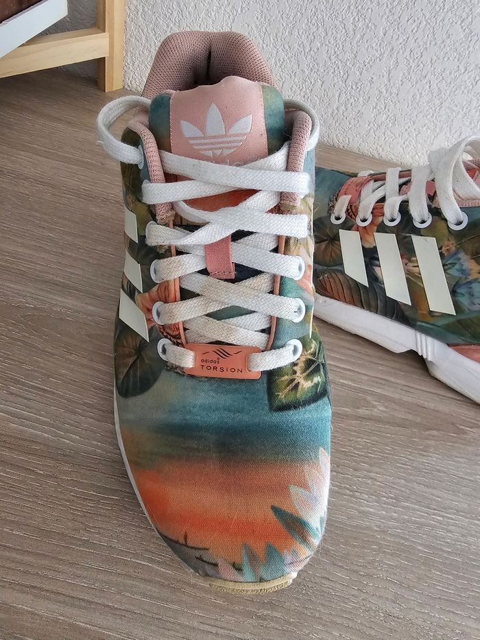 Jolie paire de basket Adidas zx flux pointure 36 - photo numéro 2