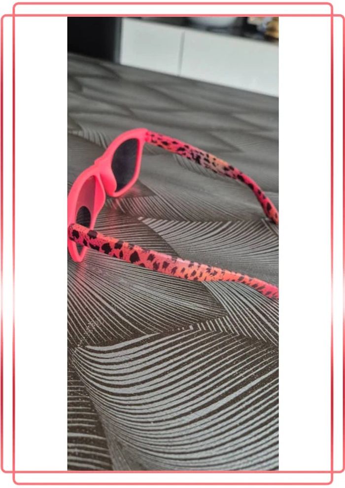 Lunettes de soleil - photo numéro 2
