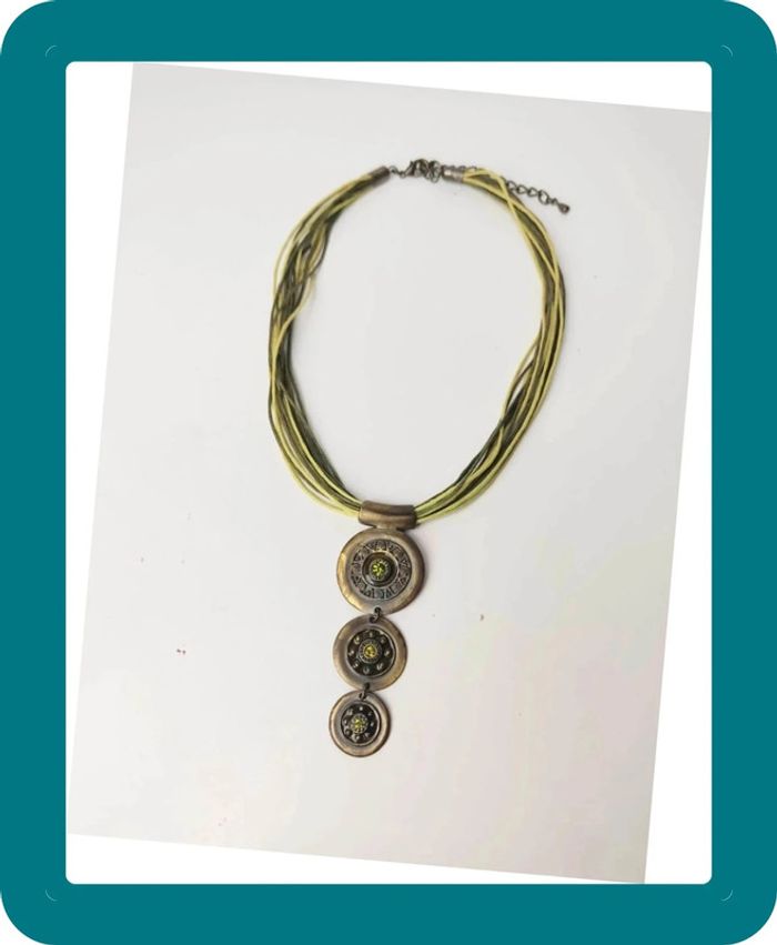 Collier pendentif fantaisie