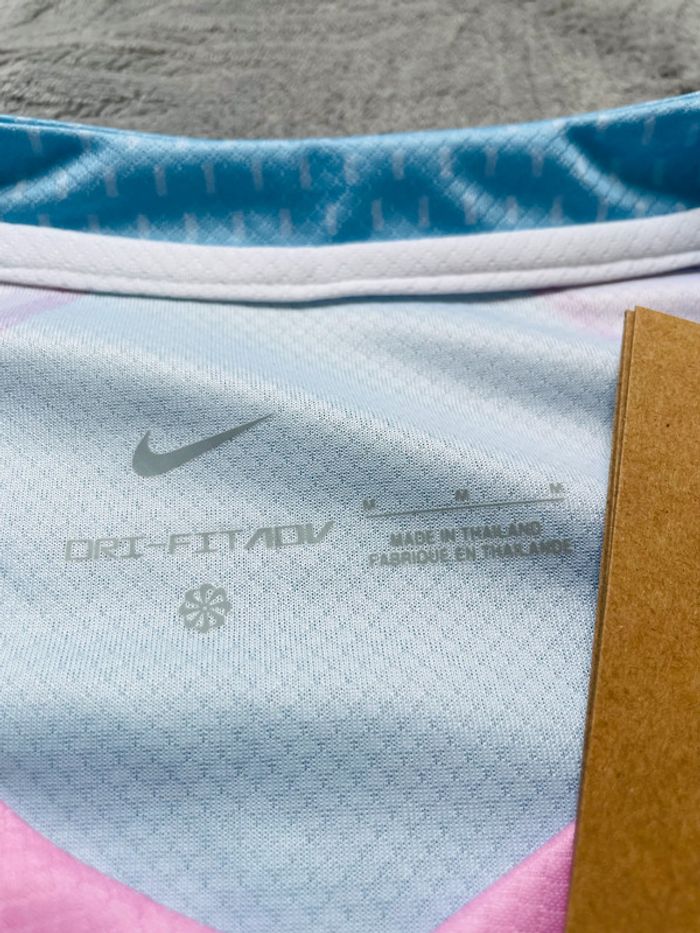 Maillot concept foot Barça bleu rose taille M - photo numéro 7