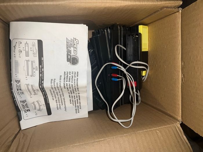 Circuit électrique pour voiture vintage sans voiture avec télécommande - photo numéro 1