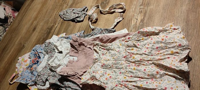 Lot vêtements 6 mois fille - photo numéro 17