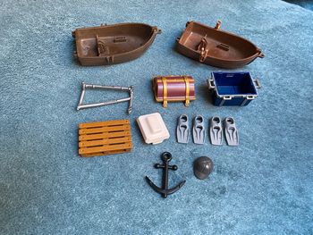 Petit vrac playmobil : barque coffre trésor palme palette encre casquette