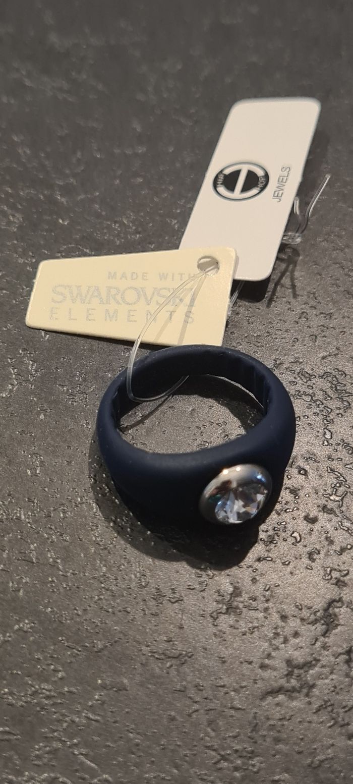 Bague swarovski marque hip hop neuve - photo numéro 3