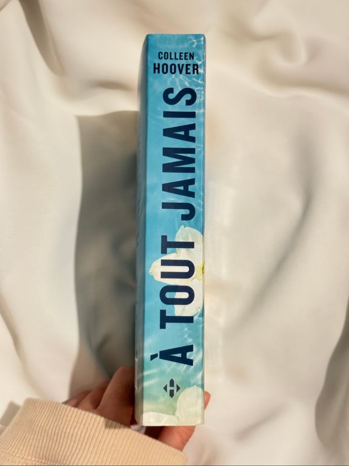 À tout jamais Colleen Hoover - photo numéro 3