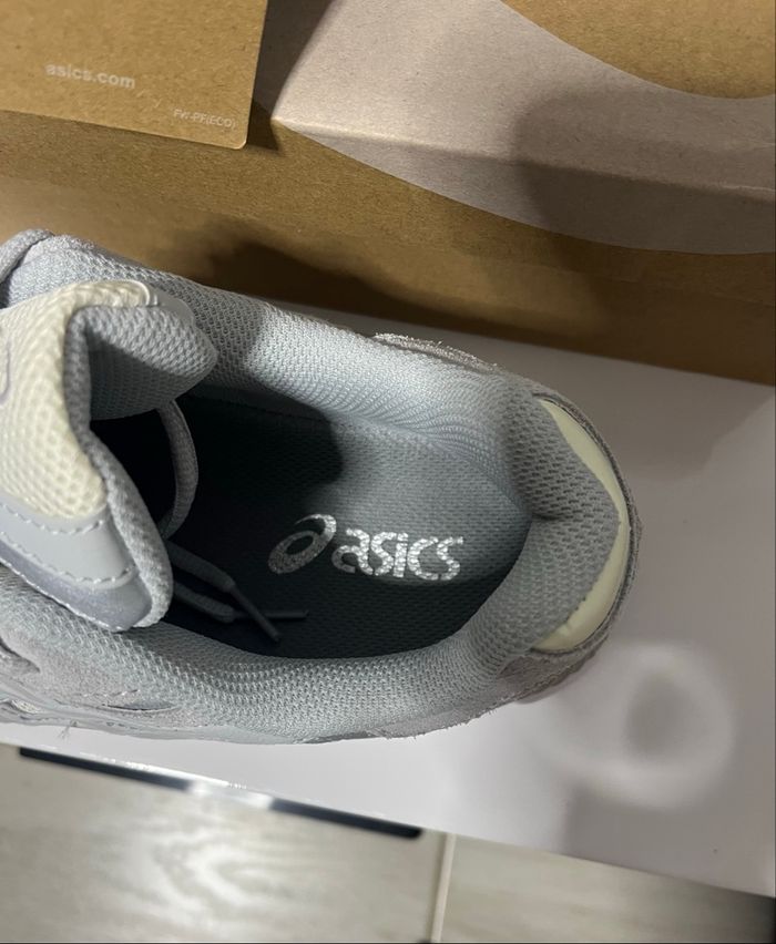 Asics Gel Nyc Gris Taille 42 Neuf - photo numéro 5