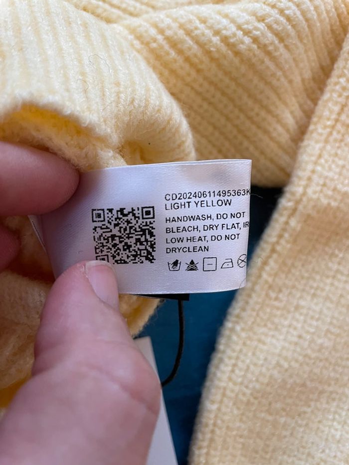 Pull cache-cœur jaune pale taille s cider - photo numéro 7