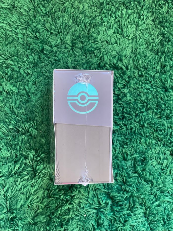 Coffret dresseur d’élite flammes fantasmagoriques me02 pokemon - photo numéro 3