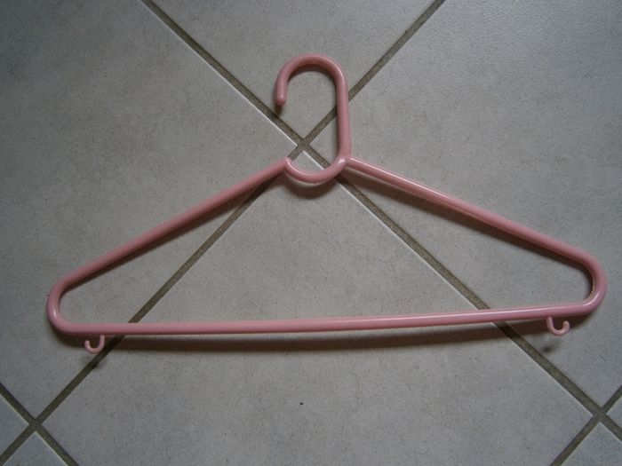 Lot de 10 cintres en plastique - photo numéro 3